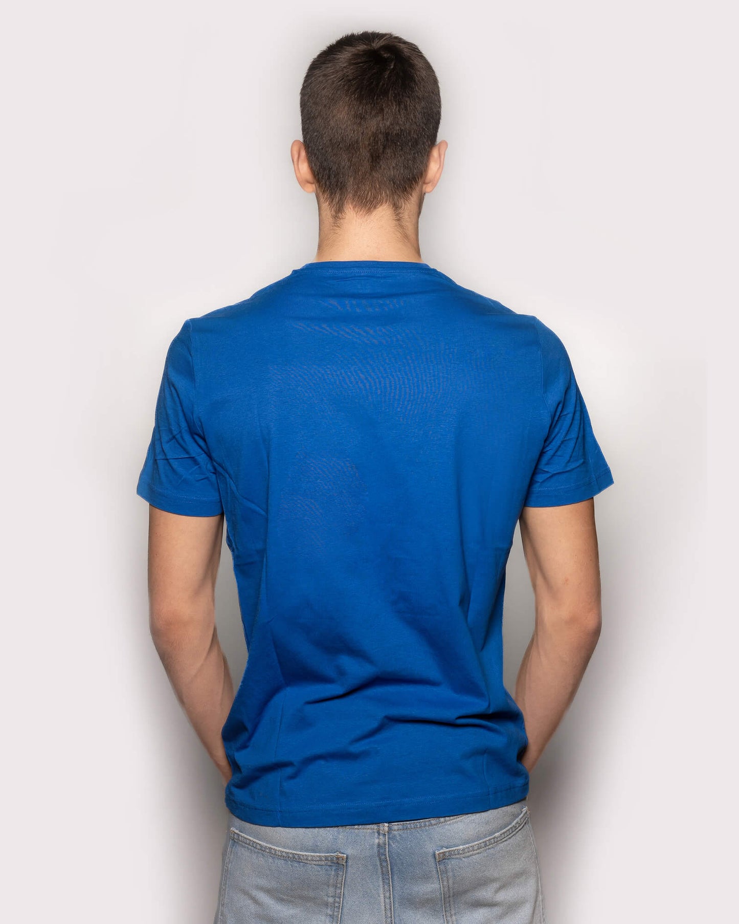 Niebieski T-shirt
